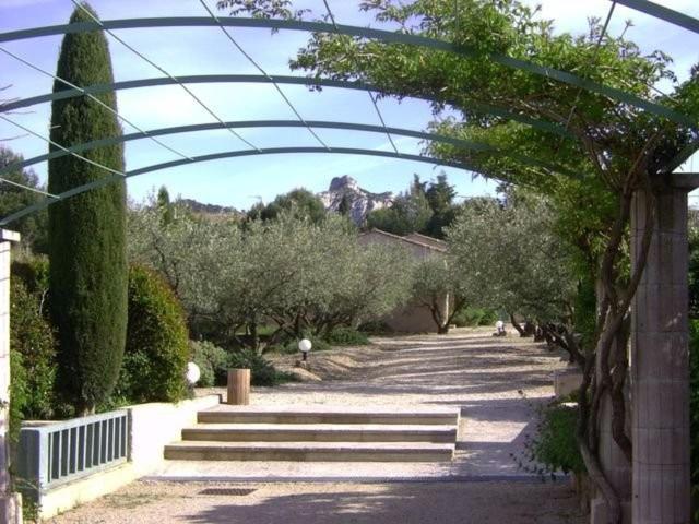 Un Gite En Provence - Les Jardins De Fontanille Saint-Remy-de-Provence Exterior photo
